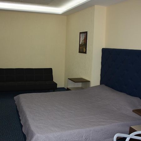 Solnechny Hotel Dnipro Dış mekan fotoğraf
